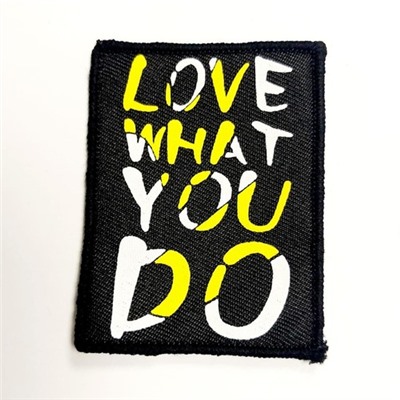 Нашивка Love what you do желтый 7*5,5см